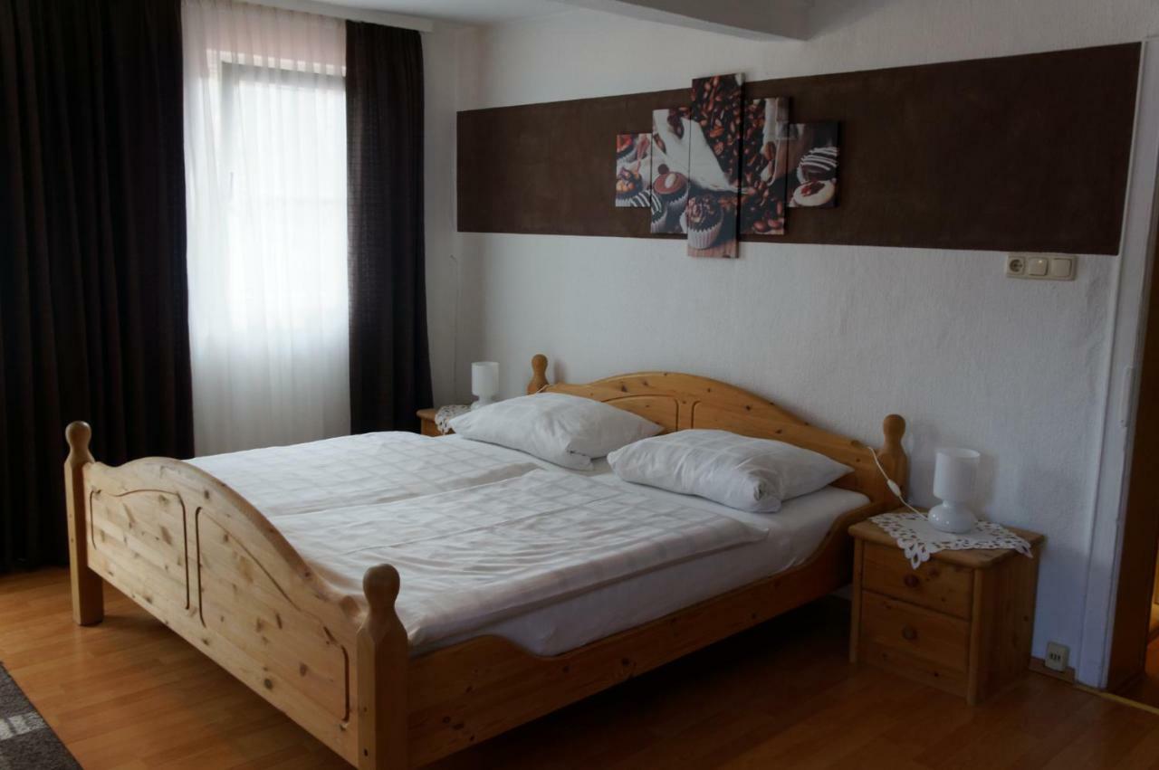 Pension Burger B&B Weibersbrunn Ngoại thất bức ảnh